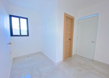 Casa en residencial cerrado en la autopista Las Américas
